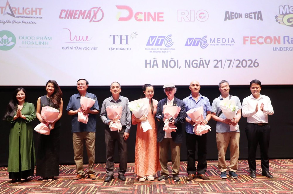 Tuần phim 27-7: Khán giả xúc động với những thước phim chạm vào ký ức - Ảnh 2. Tuần phim 27-7: Khán giả xúc động với những thước phim chạm vào ký ức - Ảnh 2.