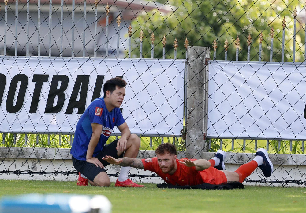 Văn Lâm và Tài Lộc chấn thương, đội tuyển Việt Nam vẫn quyết bảo vệ chức vô địch Asean Cup - Ảnh 2. Văn Lâm và Tài Lộc chấn thương, đội tuyển Việt Nam vẫn quyết bảo vệ chức vô địch Asean Cup - Ảnh 2.