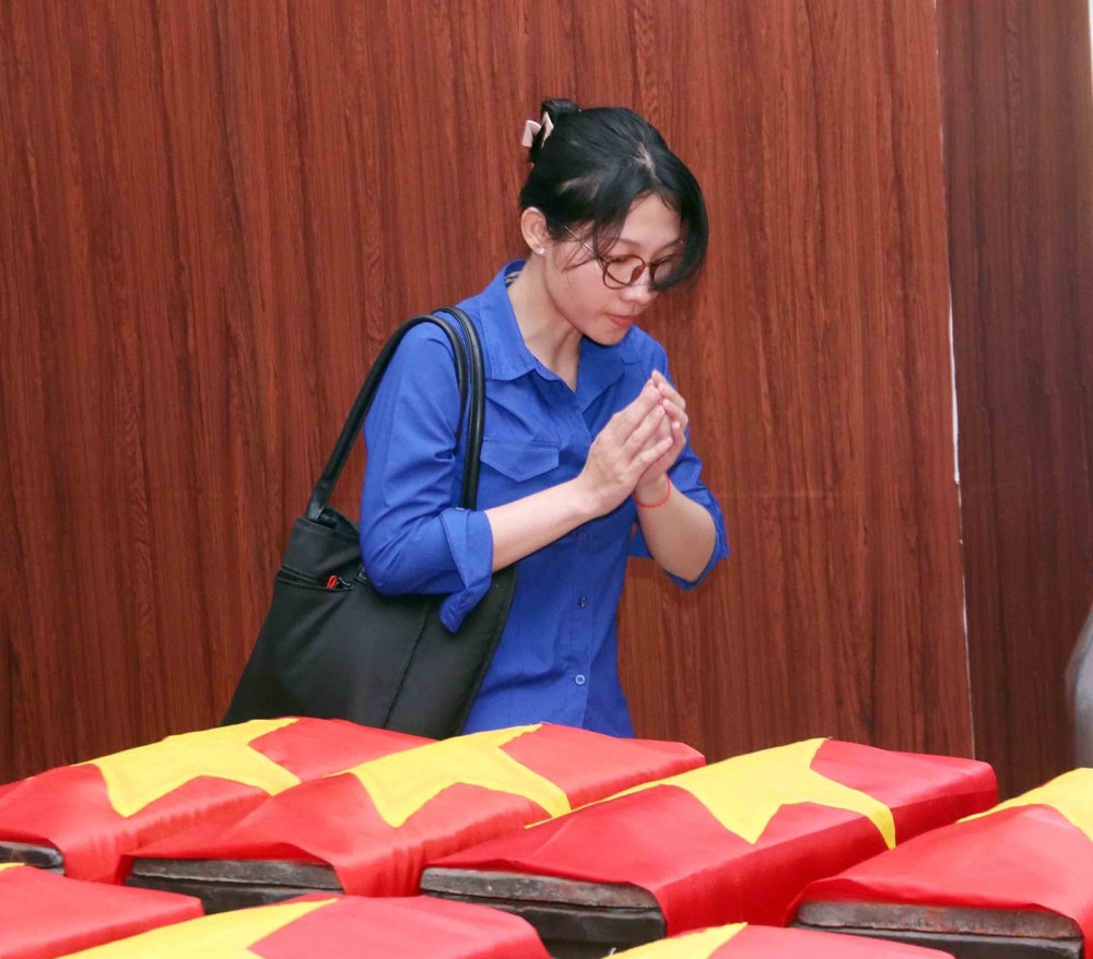 Những câu chuyện nghĩa tình xúc động ở công viên Lê Thị Riêng - Ảnh 5. Những câu chuyện nghĩa tình xúc động ở công viên Lê Thị Riêng - Ảnh 5.