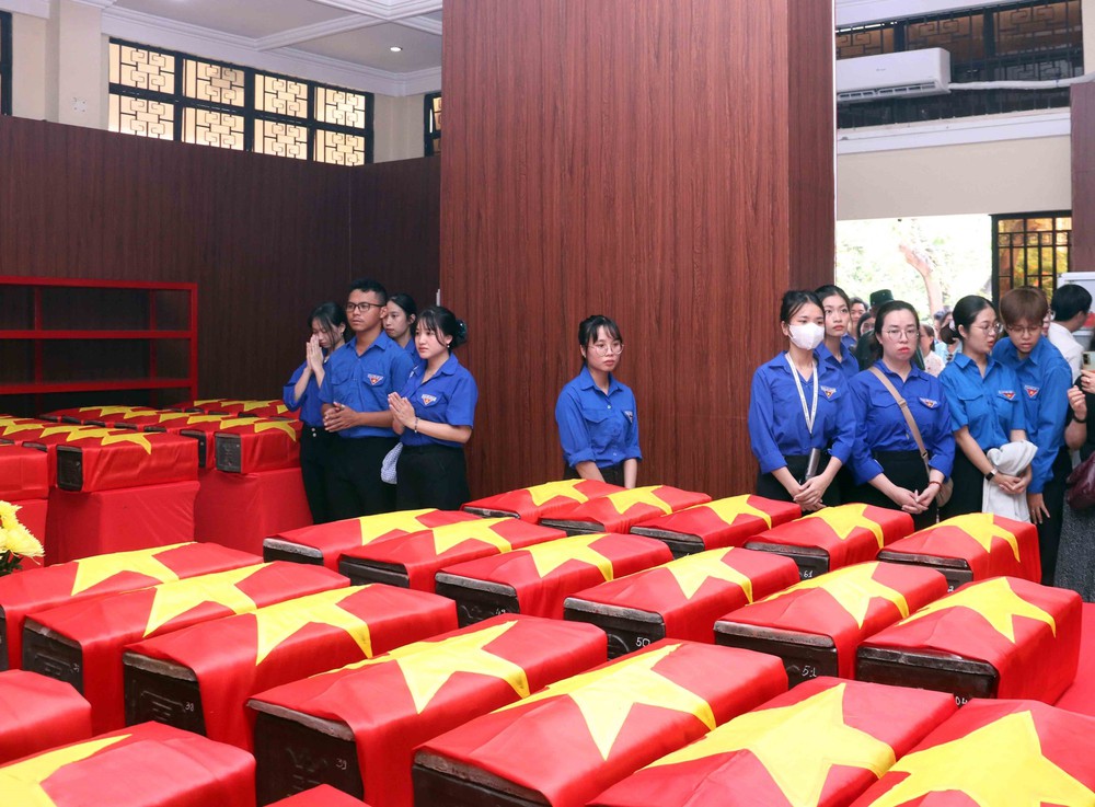 Những câu chuyện nghĩa tình xúc động ở công viên Lê Thị Riêng - Ảnh 8. Những câu chuyện nghĩa tình xúc động ở công viên Lê Thị Riêng - Ảnh 8.