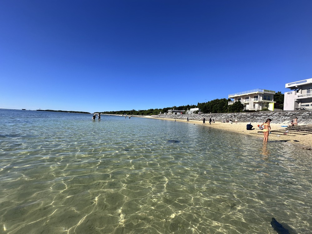 Khám phá Okinawa: Biển Emerald và Hanasaki Marche - Ảnh 6.