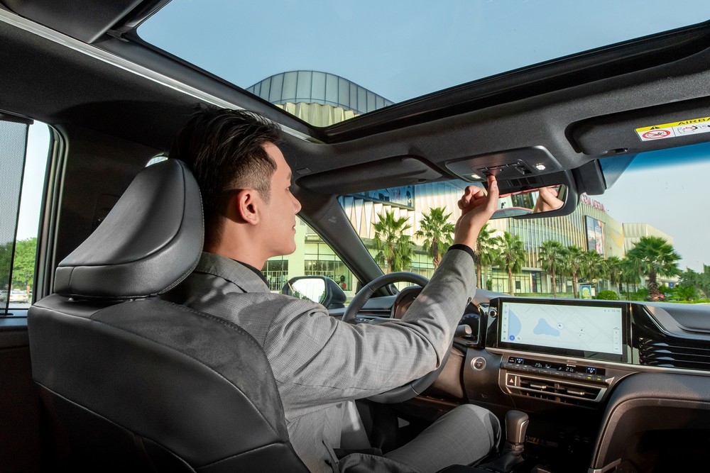 Có gì hấp dẫn ở Camry Hybrid? - Ảnh 3.
