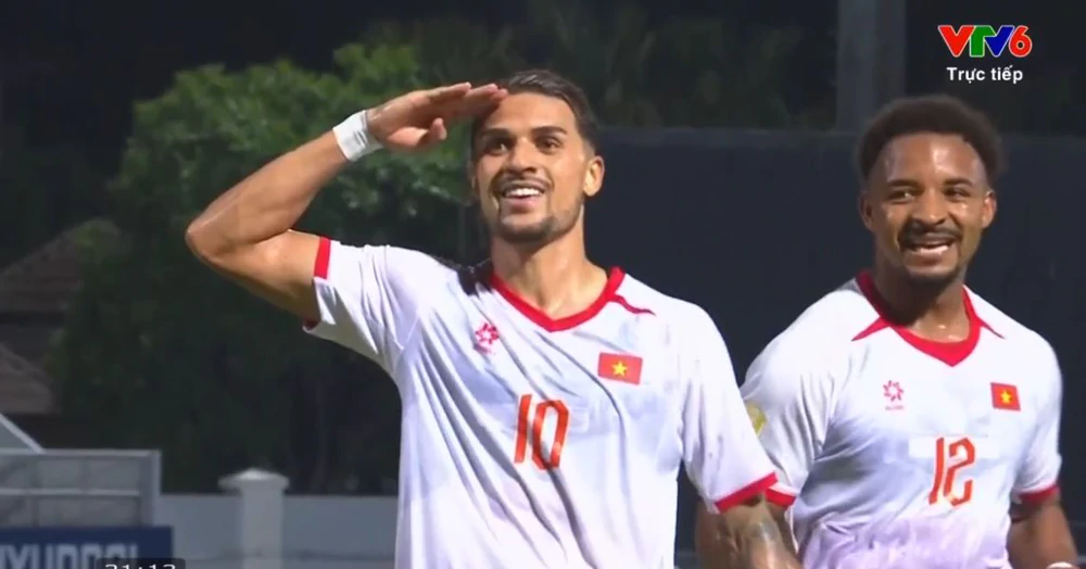 Việt Nam đại thắng Timor Leste 7 bàn, Đình Bắc lập hat-trick ngày ra quân AFF Cup 2026 - Ảnh 1. Việt Nam đại thắng Timor Leste 7 bàn, Đình Bắc lập hat-trick ngày ra quân AFF Cup 2026 - Ảnh 1.