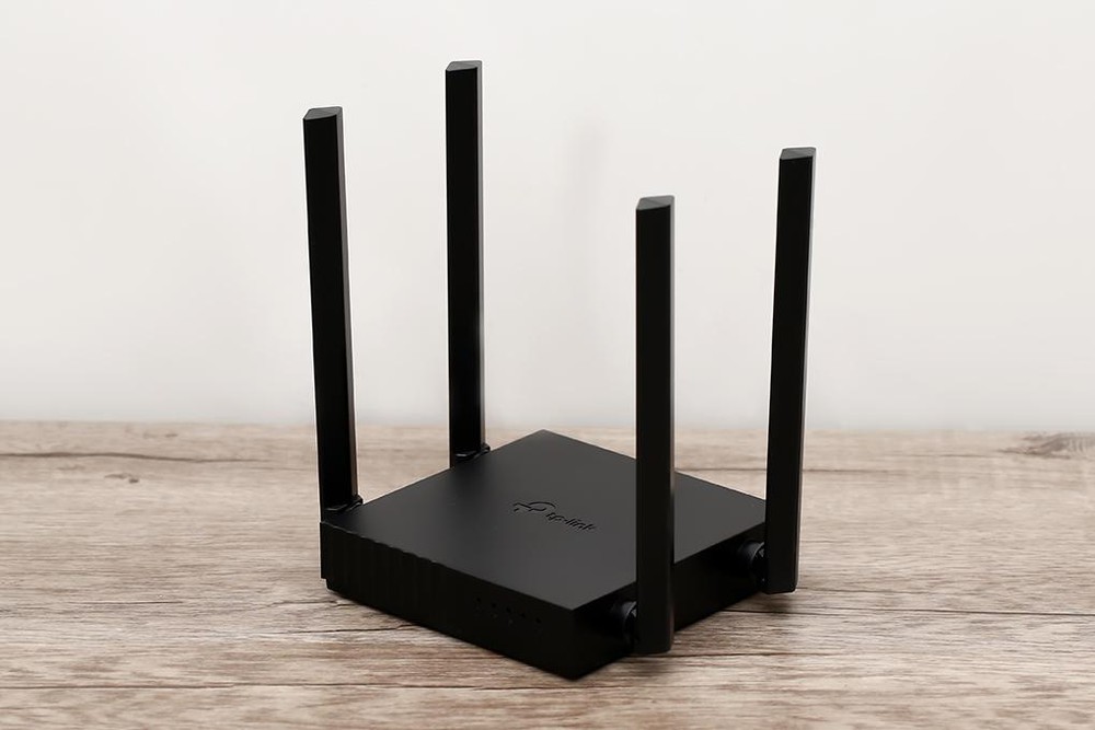 Router nhà mạng còn đủ dùng khi gia đình có hàng chục thiết bị kết nối? - Ảnh 1.