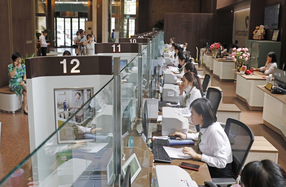 Làm rõ quy định về chuyển tiền từ 400 triệu đồng có thể phải chờ 24 giờ - Ảnh 2. Làm rõ quy định về chuyển tiền từ 400 triệu đồng có thể phải chờ 24 giờ - Ảnh 2.