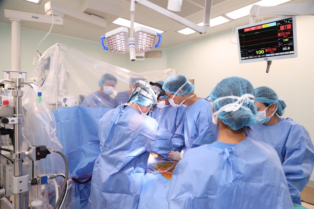 Một ngày, hai tạng hiến, hai cuộc đời được hồi sinh tại Bệnh viện TƯ Quân đội 108 - Ảnh 2. Một ngày, hai tạng hiến, hai cuộc đời được hồi sinh tại Bệnh viện TƯ Quân đội 108 - Ảnh 2.