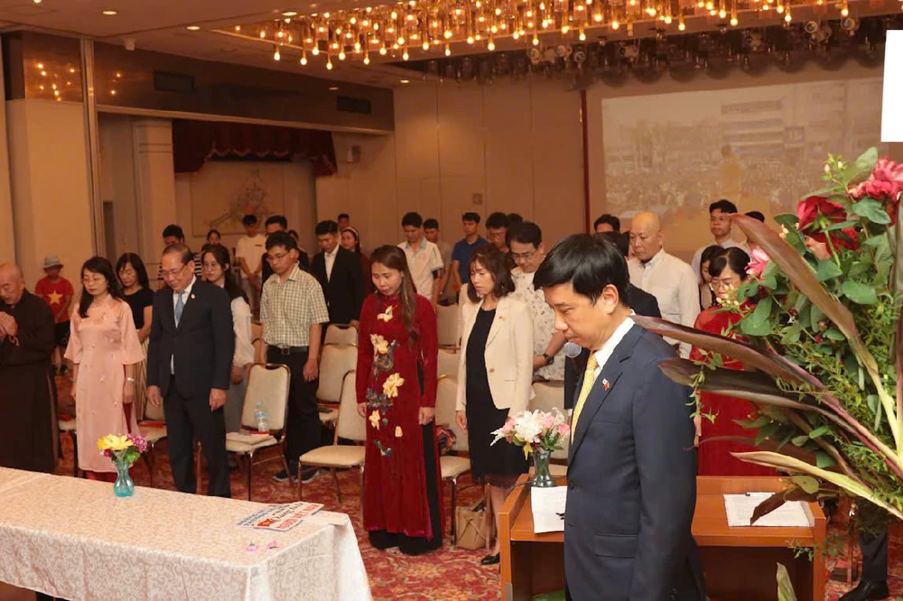 Hướng tới kỷ niệm 79 năm Ngày Thương binh - Liệt sĩ: Hiệp hội Người Việt Nam vùng Kansai lan tỏa tinh thần đại đoàn kết dân tộc - Ảnh 1.