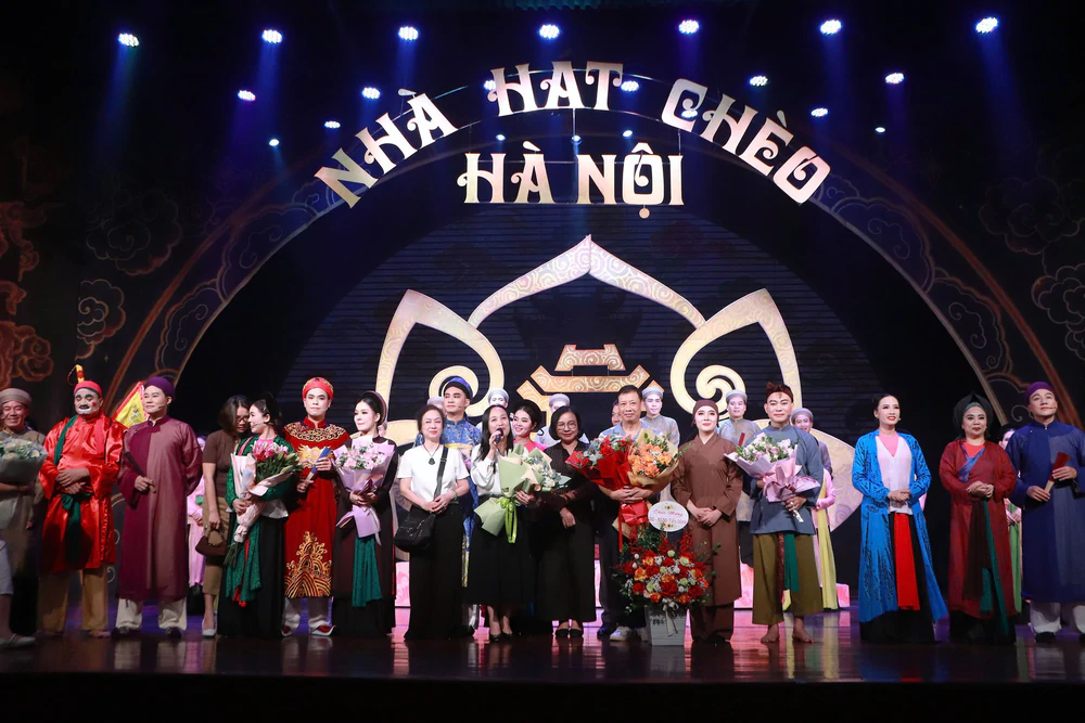 "Nét duyên Chèo Hà thành": Chương trình nghệ thuật chất lượng cao góp phần phát triển công nghiệp văn hóa - Ảnh 5. "Nét duyên Chèo Hà thành": Chương trình nghệ thuật chất lượng cao góp phần phát triển công nghiệp văn hóa - Ảnh 5.