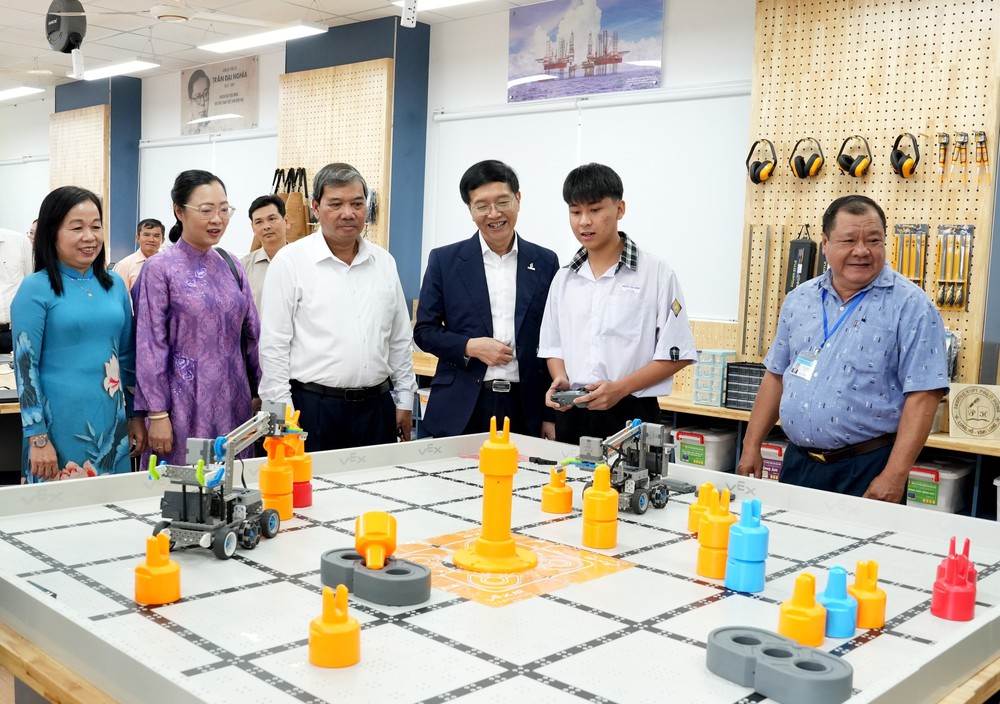 Năm học 2026-2027: Tinh gọn mạng lưới, tạo chuyển biến thực chất trong giáo dục - Ảnh 3.