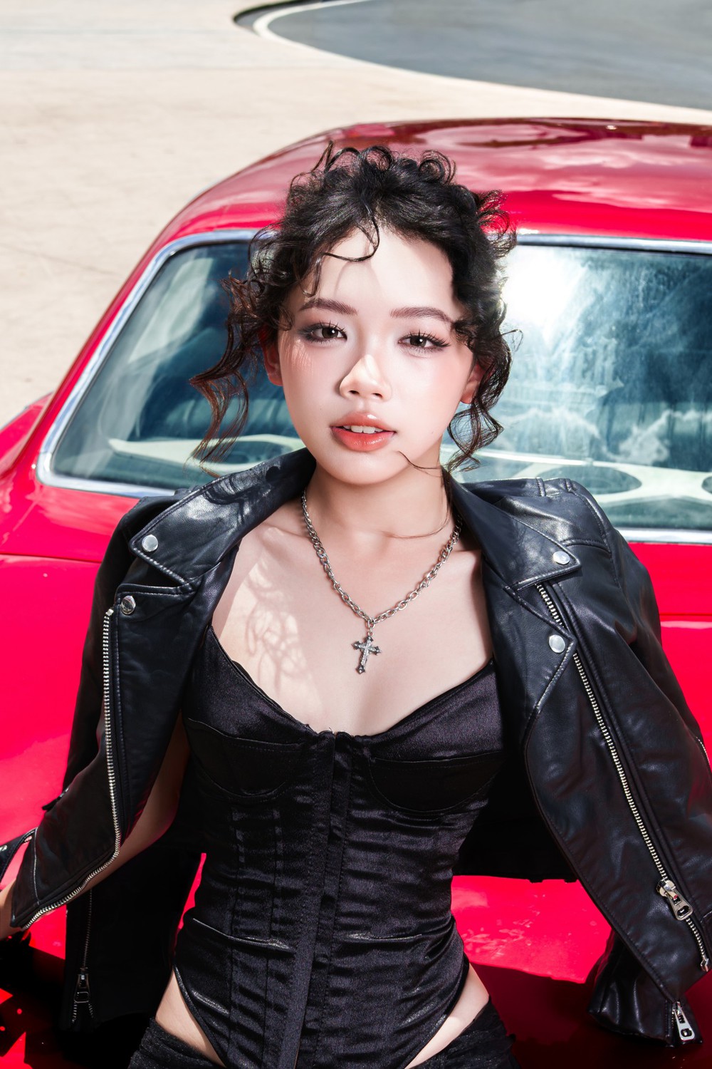 Model Khánh Linh và cú chuyển mình đầy táo bạo - Ảnh 4. Model Khánh Linh và cú chuyển mình đầy táo bạo - Ảnh 4.