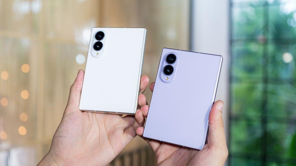 Galaxy Z Fold8: Top 5 điểm mới định hình style "ngắn - rộng - nhẹ" đầu tiên của Samsung gập - Ảnh 1.