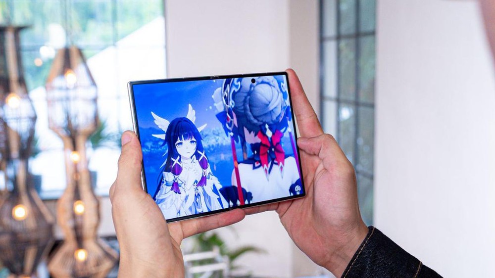 Galaxy Z Fold8: Top 5 điểm mới định hình style "ngắn - rộng - nhẹ" đầu tiên của Samsung gập - Ảnh 2.