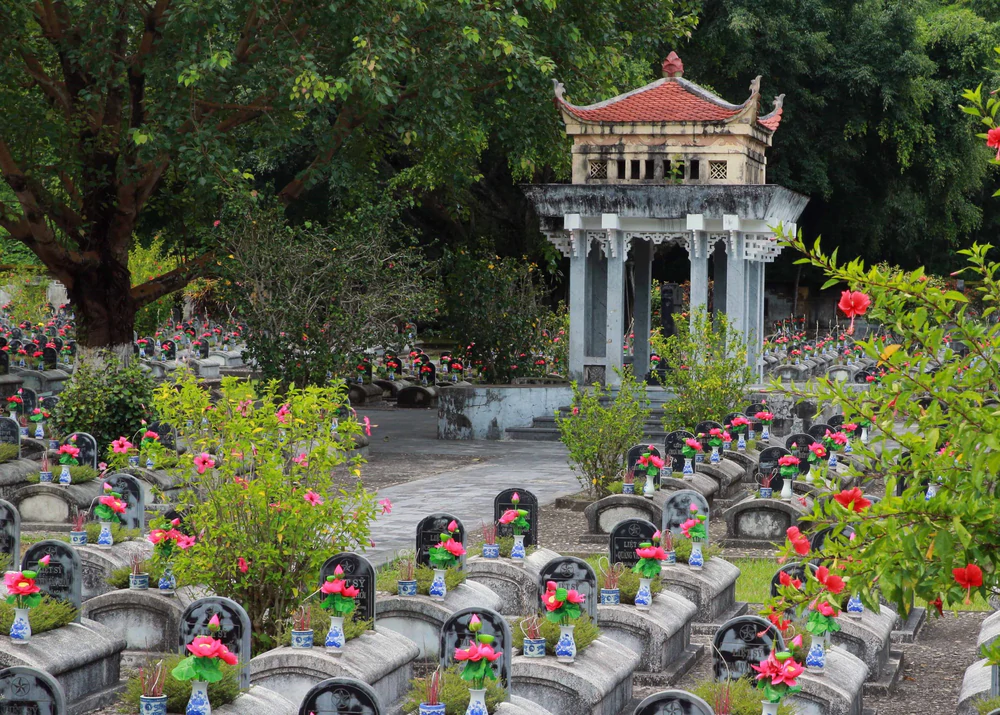 Nghĩa trang liệt sĩ Quốc tế Đồng Tâm - nơi yên nghỉ của những Anh hùng liệt sĩ Việt - Lào - Ảnh 8.