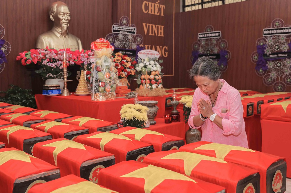 Phát hiện nhiều di vật, thu nhận mẫu sinh phẩm của thân nhân liệt sĩ chưa xác định được thông tin - Ảnh 9.