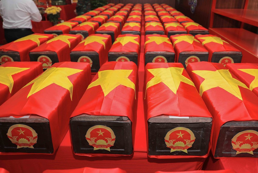 Phát hiện nhiều di vật, thu nhận mẫu sinh phẩm của thân nhân liệt sĩ chưa xác định được thông tin - Ảnh 10.