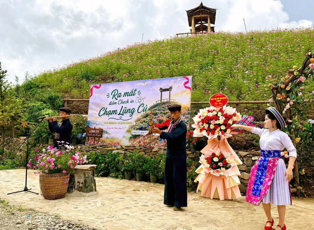 Thêm sản phẩm du lịch mới nơi địa đầu Tổ quốc - Ảnh 3.