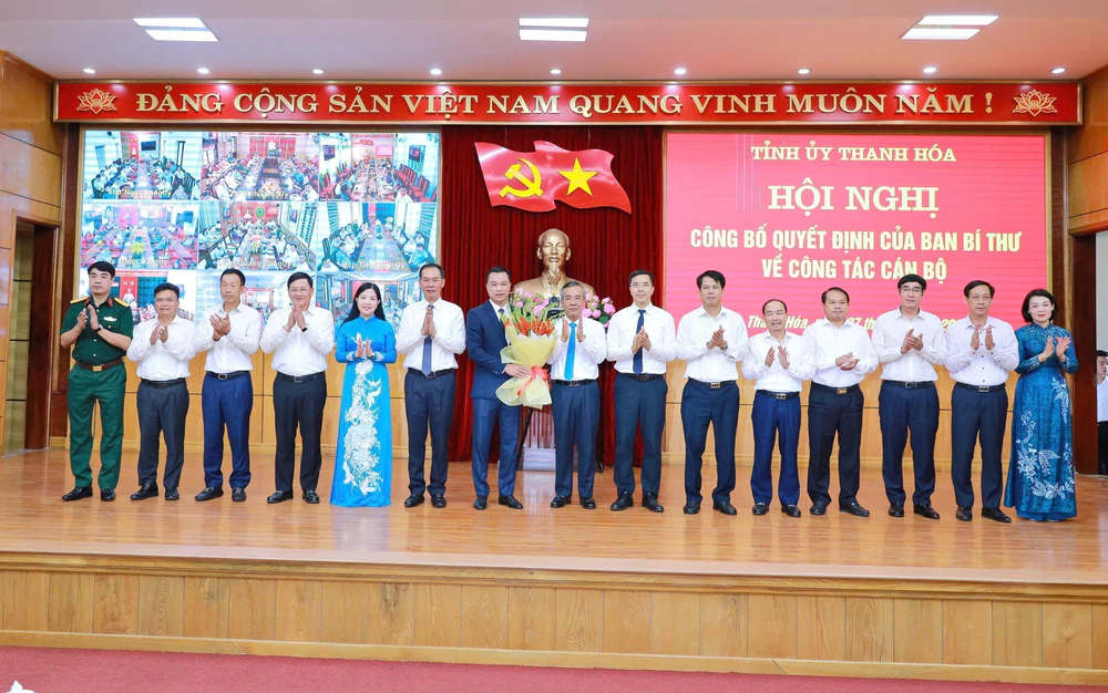 Thiếu tướng Tô Anh Dũng giữ chức Phó Bí thư Tỉnh ủy Thanh Hóa - Ảnh 5. Thiếu tướng Tô Anh Dũng giữ chức Phó Bí thư Tỉnh ủy Thanh Hóa - Ảnh 5.