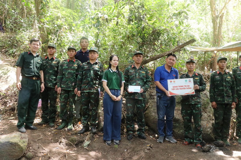 Nhiều hoạt động ý nghĩa tại cơ quan có số nhà báo liệt sĩ nhiều nhất cả nước - Ảnh 2. Nhiều hoạt động ý nghĩa tại cơ quan có số nhà báo liệt sĩ nhiều nhất cả nước - Ảnh 2.
