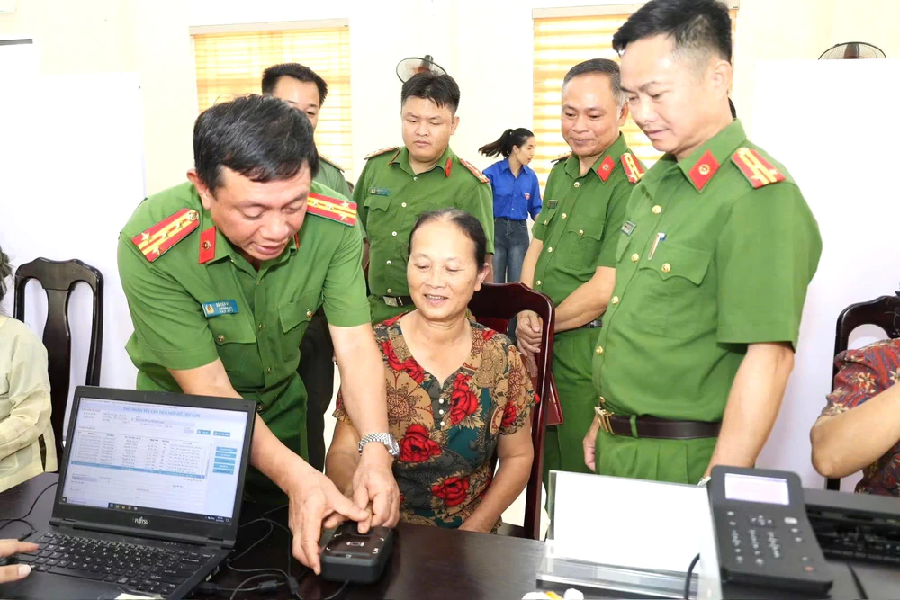Mở lối hành trình gọi tên "các vì sao đất nước" - Ảnh 3.