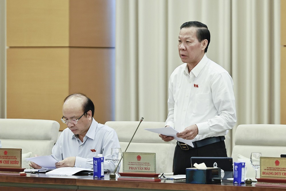 Phiên họp thứ 4, Ủy ban Thường vụ Quốc hội: Bảo đảm đồng bộ, thống nhất hệ thống pháp luật về quân sự, quốc phòng - Ảnh 2.