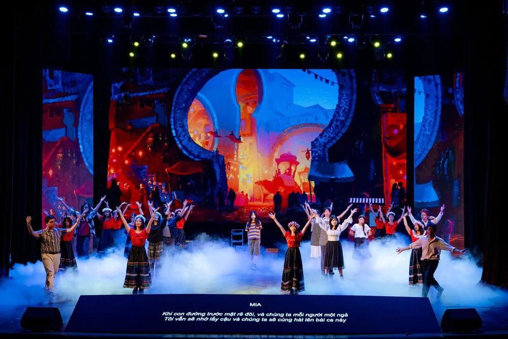 English Performance 2026: Nhạc kịch tiếng Anh lan tỏa thông điệp nhân văn - Ảnh 1.