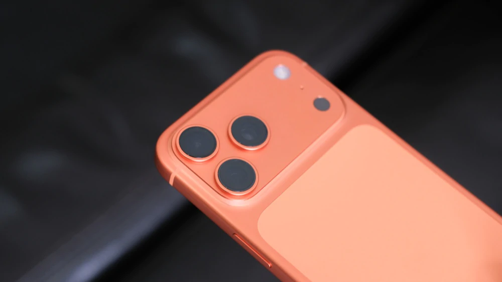 CellphoneS thu cũ iPhone 16 Pro Max giá cao, đổi 17 Pro Max - Ảnh 2.