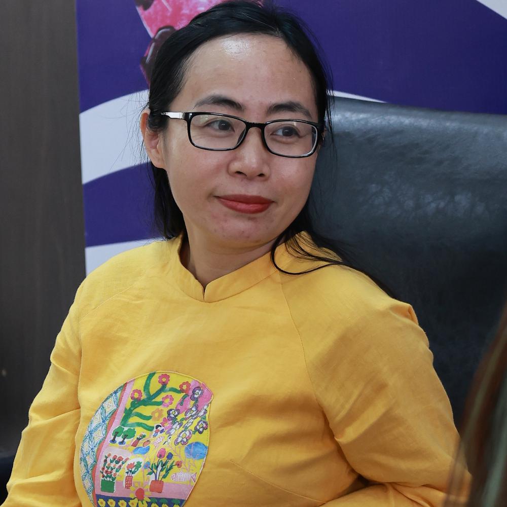 Nhà văn - dịch giả Phương Huyên: Dịch sách thiếu nhi là một sự an ủi - Ảnh 1. Nhà văn - dịch giả Phương Huyên: Dịch sách thiếu nhi là một sự an ủi - Ảnh 1.