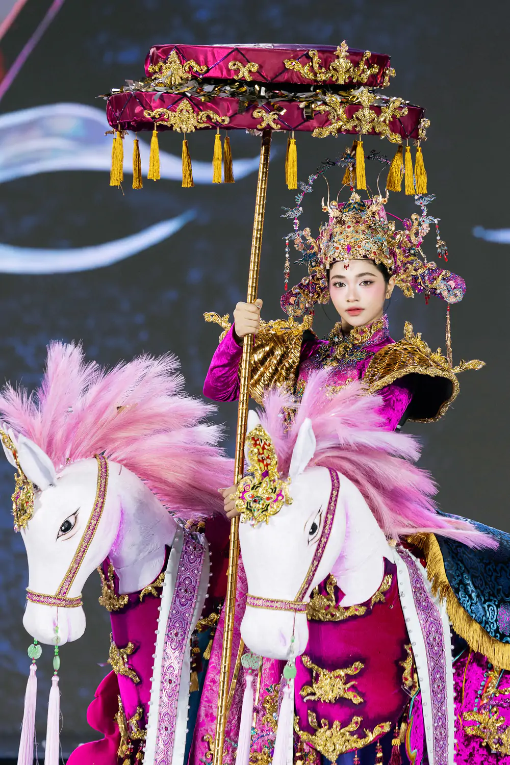 Top 30 Miss Grand Vietnam 2026 bước vào đêm Bán kết và The Grand National Costume - Ảnh 5. Top 30 Miss Grand Vietnam 2026 bước vào đêm Bán kết và The Grand National Costume - Ảnh 5.