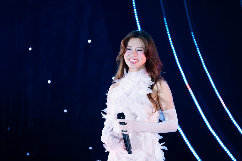 Đêm nhạc “Luminous” tại The Grand Ho Tram, quy tụ dàn sao hát live chất lượng - Ảnh 2.