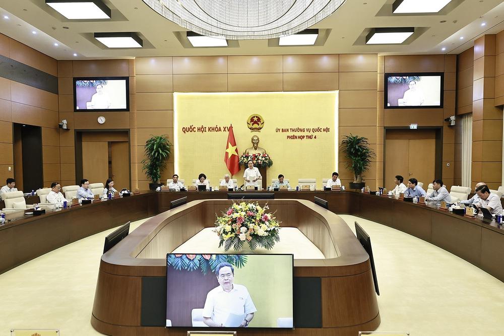 Bế mạc Phiên họp thứ 4 của Ủy ban Thường vụ Quốc hội - Ảnh 2.