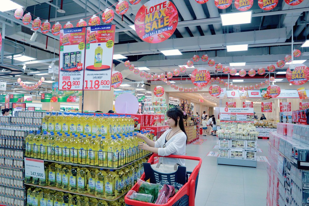 LOTTE MART tiếp tục "bùng nổ" ưu đãi về giá, cùng trải nghiệm hè cực chất - Ảnh 1.