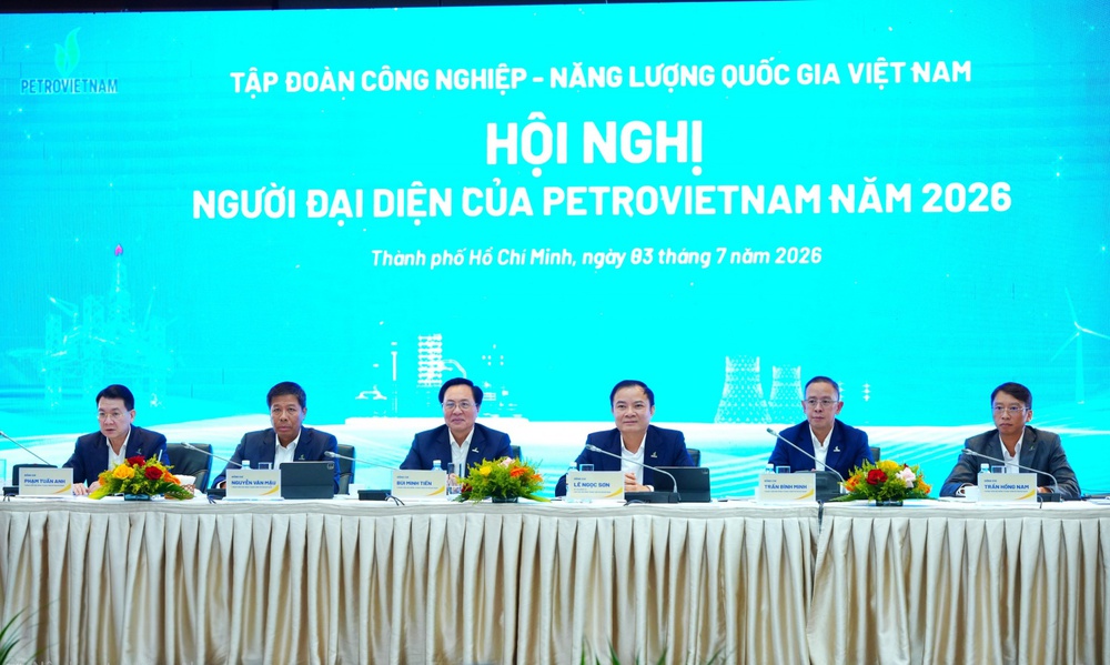 Petrovietnam phát huy vai trò người đại diện trong giai đoạn tăng trưởng mới - Ảnh 2. Petrovietnam phát huy vai trò người đại diện trong giai đoạn tăng trưởng mới - Ảnh 2.