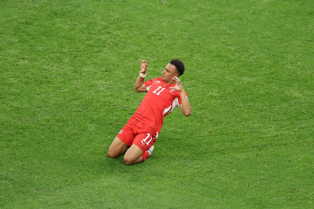 VTV6 VTV3 trực tiếp bóng đá Thụy Sĩ vs Algeria 10h00 hôm nay, vòng 32 đội World Cup 2026 - Ảnh 3. VTV6 VTV3 trực tiếp bóng đá Thụy Sĩ vs Algeria 10h00 hôm nay, vòng 32 đội World Cup 2026 - Ảnh 3.