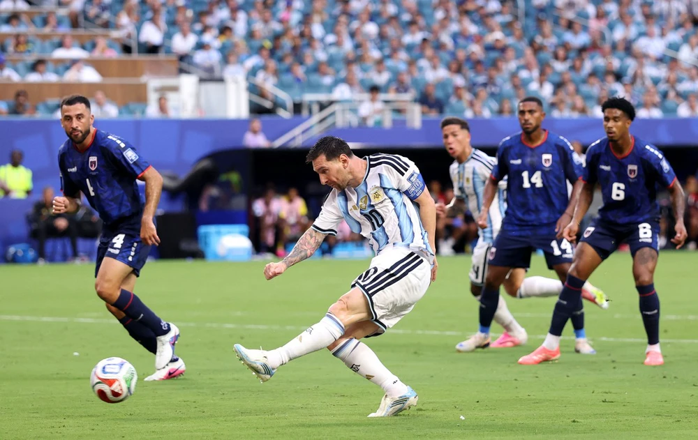 VTV6 VTV3 trực tiếp bóng đá Argentina vs Cape Verde 05h00 hôm nay, vòng 32 đội World Cup 2026 - Ảnh 4. VTV6 VTV3 trực tiếp bóng đá Argentina vs Cape Verde 05h00 hôm nay, vòng 32 đội World Cup 2026 - Ảnh 4.