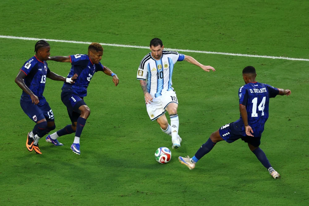 VTV6 VTV3 trực tiếp bóng đá Argentina vs Cape Verde 05h00 hôm nay, vòng 32 đội World Cup 2026 - Ảnh 4. VTV6 VTV3 trực tiếp bóng đá Argentina vs Cape Verde 05h00 hôm nay, vòng 32 đội World Cup 2026 - Ảnh 4.