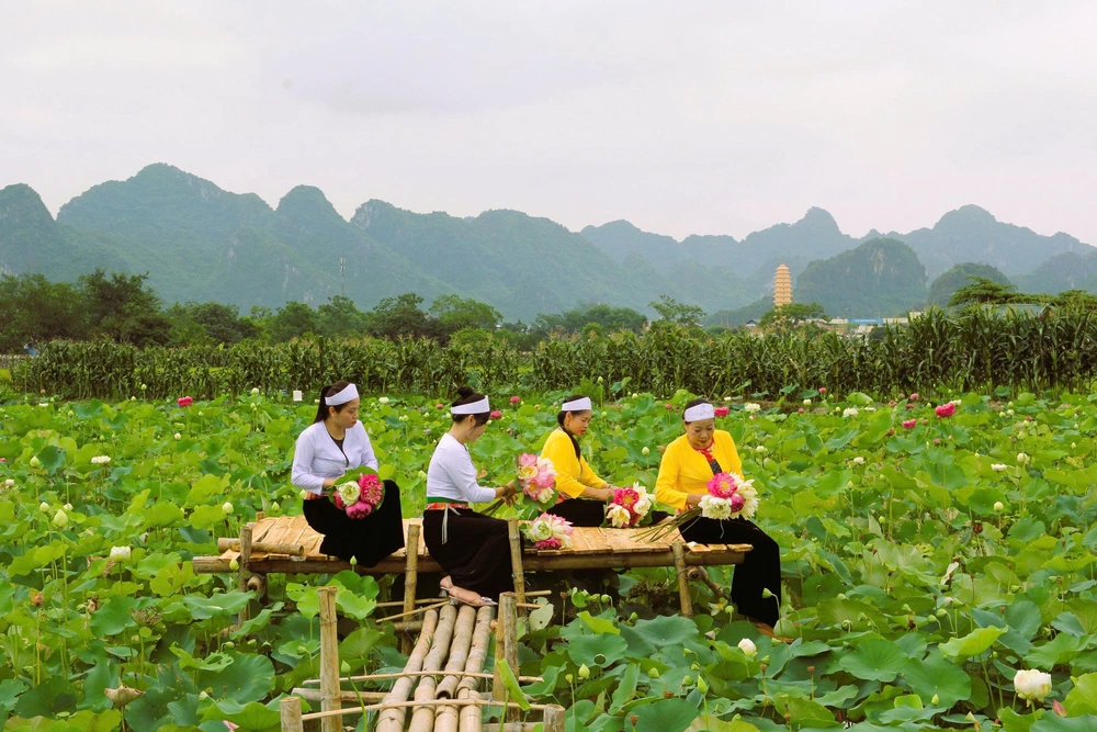 Không phải một kỳ quan, Mường Cốc làm du lịch từ cuộc sống thật - Ảnh 8. Không phải một kỳ quan, Mường Cốc làm du lịch từ cuộc sống thật - Ảnh 8.