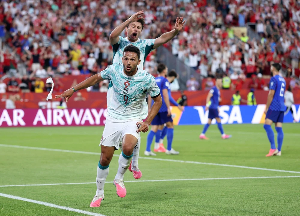 Giành chiến thắng nghẹt thở trước Croatia, Bồ Đào Nha gặp Tây Ban Nha ở vòng 1/8 World Cup 2026 - Ảnh 3. Giành chiến thắng nghẹt thở trước Croatia, Bồ Đào Nha gặp Tây Ban Nha ở vòng 1/8 World Cup 2026 - Ảnh 3.