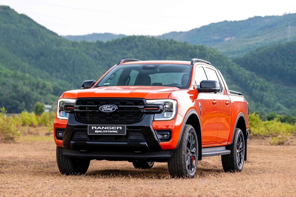 Ford Ranger nâng cấp toàn diện, hưởng lợi kép từ chính sách mới cho xe bán tải - Ảnh 1. Ford Ranger nâng cấp toàn diện, hưởng lợi kép từ chính sách mới cho xe bán tải - Ảnh 1.