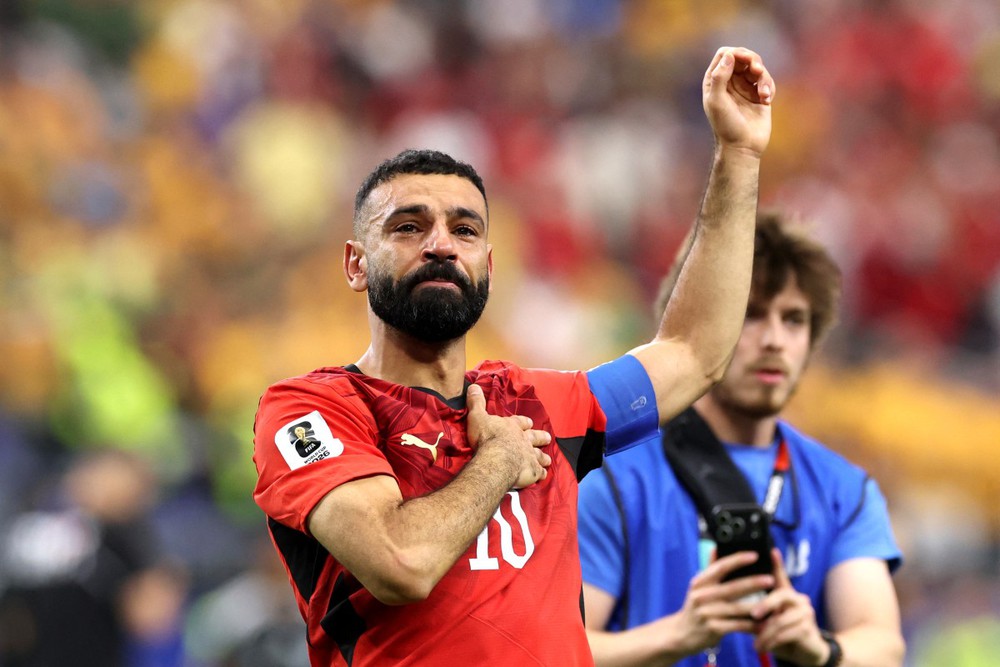Mohamed Salah bật khóc sau chiến thắng lịch sử của Ai Cập tại World Cup 2026 - Ảnh 2. Mohamed Salah bật khóc sau chiến thắng lịch sử của Ai Cập tại World Cup 2026 - Ảnh 2.