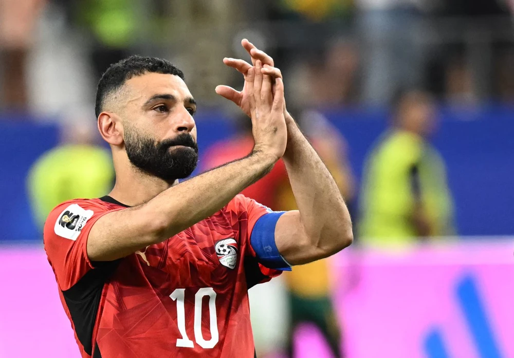 Mohamed Salah bật khóc sau chiến thắng lịch sử của Ai Cập tại World Cup 2026 - Ảnh 3. Mohamed Salah bật khóc sau chiến thắng lịch sử của Ai Cập tại World Cup 2026 - Ảnh 3.