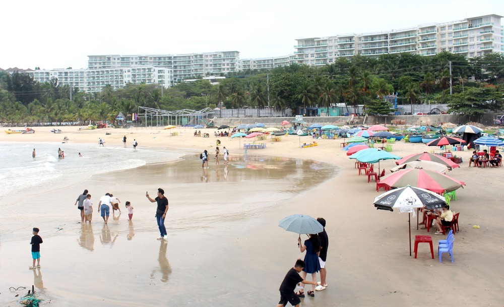 Xu hướng du lịch hè dịch chuyển về những địa điểm quen thuộc, di chuyển thuận tiện - Ảnh 3. Xu hướng du lịch hè dịch chuyển về những địa điểm quen thuộc, di chuyển thuận tiện - Ảnh 3.
