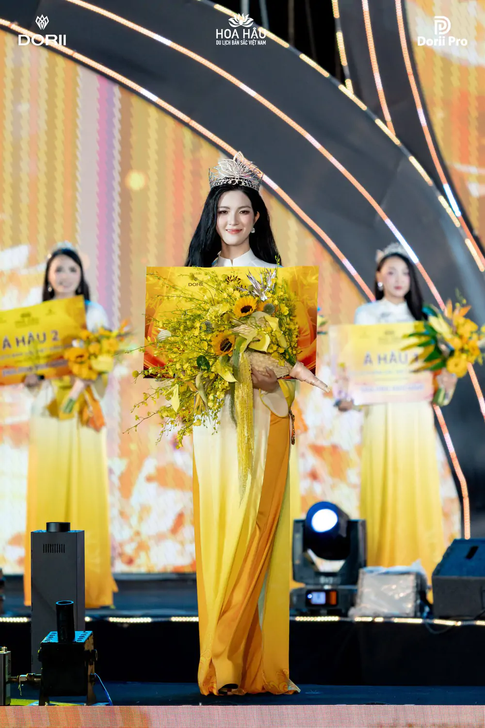 Vũ Thị Thảo đăng quang Hoa hậu Du lịch Bản sắc Việt Nam 2026 - Ảnh 2. Vũ Thị Thảo đăng quang Hoa hậu Du lịch Bản sắc Việt Nam 2026 - Ảnh 2.