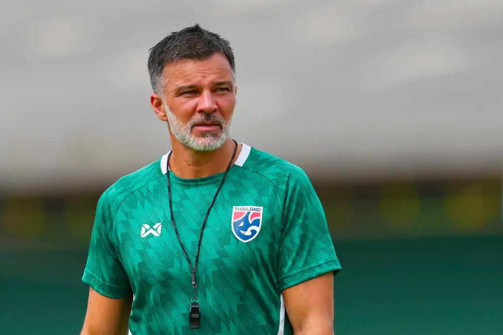 HLV Anthony Hudson. Ảnh: FA Thái Lan HLV Anthony Hudson. Ảnh: FA Thái Lan