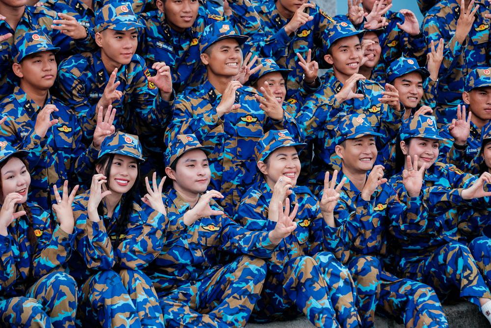 Trương Trần Anh Duy ra mắt MV "Nguyện": Khắc họa ý chí, bản lĩnh người lính Hải quân - Ảnh 3. Trương Trần Anh Duy ra mắt MV "Nguyện": Khắc họa ý chí, bản lĩnh người lính Hải quân - Ảnh 3.