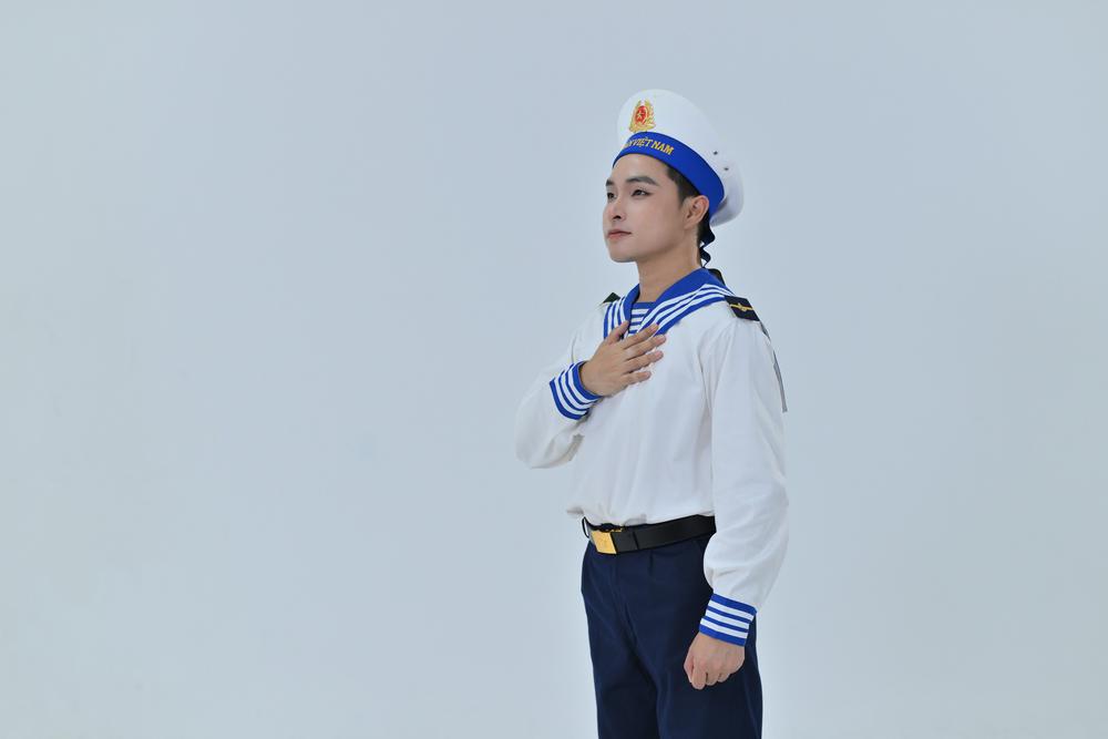 Trương Trần Anh Duy ra mắt MV "Nguyện": Khắc họa ý chí, bản lĩnh người lính Hải quân - Ảnh 2. Trương Trần Anh Duy ra mắt MV "Nguyện": Khắc họa ý chí, bản lĩnh người lính Hải quân - Ảnh 2.