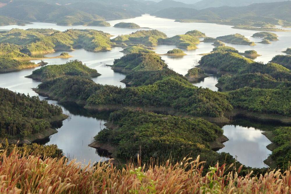 Về Tà Đùng “săn mây”, tìm bình yên hiếm có - Ảnh 1. Về Tà Đùng “săn mây”, tìm bình yên hiếm có - Ảnh 1.