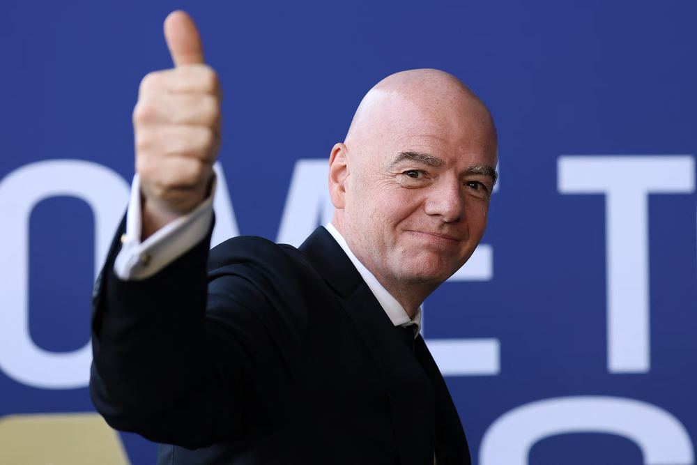 UEFA triệu tập cuộc họp khẩn, cân nhắc tẩy chay FIFA vì kế hoạch bán cổ phần World Cup - Ảnh 2.