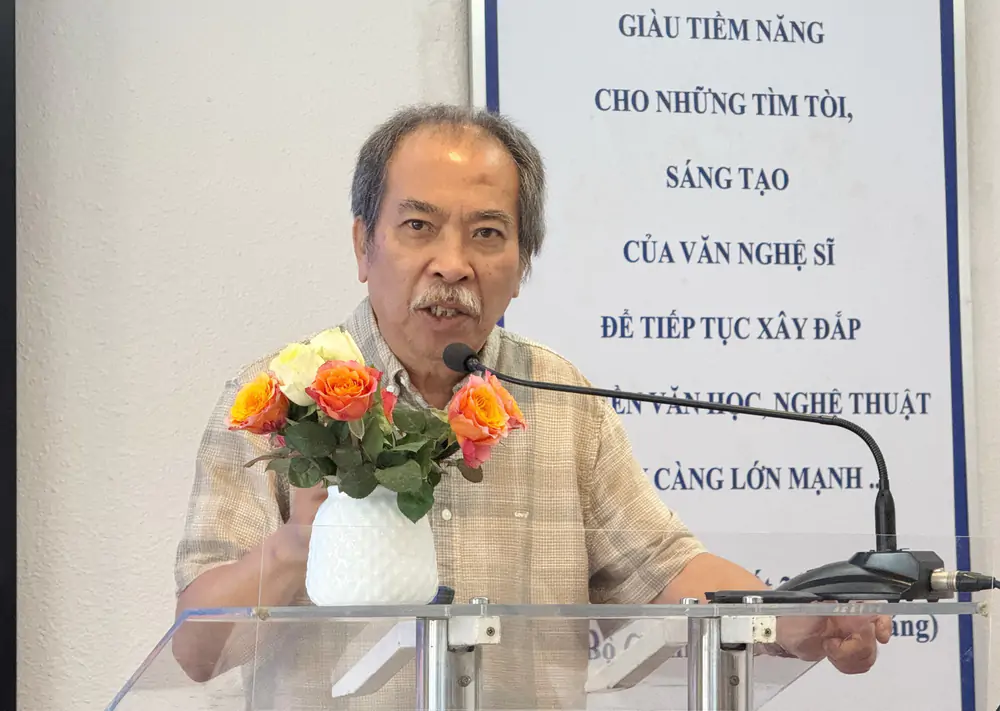 Cách chức tất cả các chức vụ trong Đảng đối với Chủ tịch Hội Nhà văn Việt Nam Nguyễn Quang Thiều - Ảnh 1. Cách chức tất cả các chức vụ trong Đảng đối với Chủ tịch Hội Nhà văn Việt Nam Nguyễn Quang Thiều - Ảnh 1.