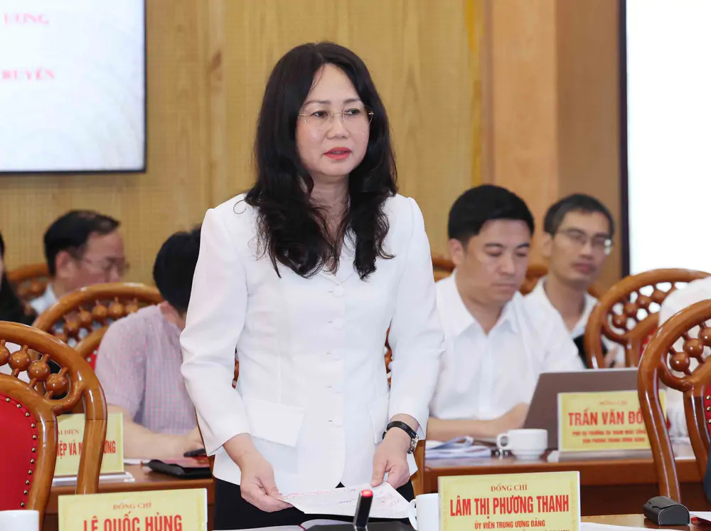 Trưởng Ban Tuyên giáo và Dân vận Trung ương làm việc với các cơ quan báo chí về trọng tâm công tác thông tin, tuyên truyền - Ảnh 4. Trưởng Ban Tuyên giáo và Dân vận Trung ương làm việc với các cơ quan báo chí về trọng tâm công tác thông tin, tuyên truyền - Ảnh 4.