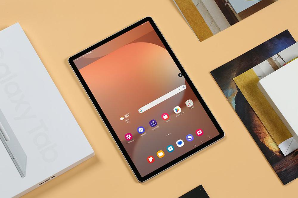 Dùng Galaxy Tab S10+ sau sáu tháng: Pin, màn hình và hiệu năng có còn ổn định? - Ảnh 1. Dùng Galaxy Tab S10+ sau sáu tháng: Pin, màn hình và hiệu năng có còn ổn định? - Ảnh 1.